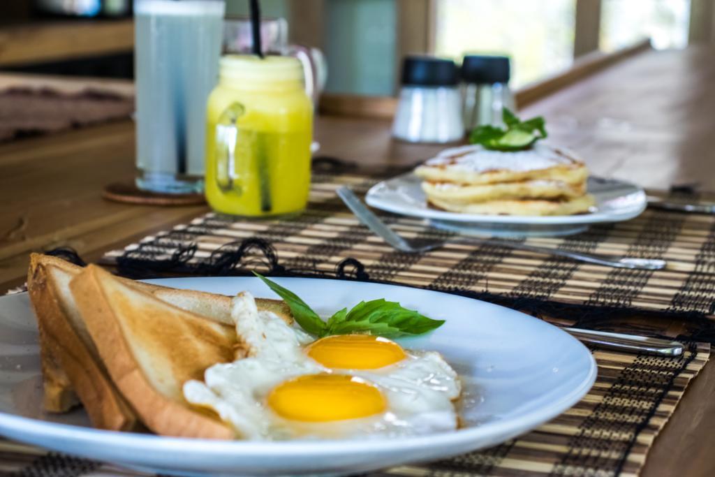 La-Meli Villas Ubud Oda fotoğraf